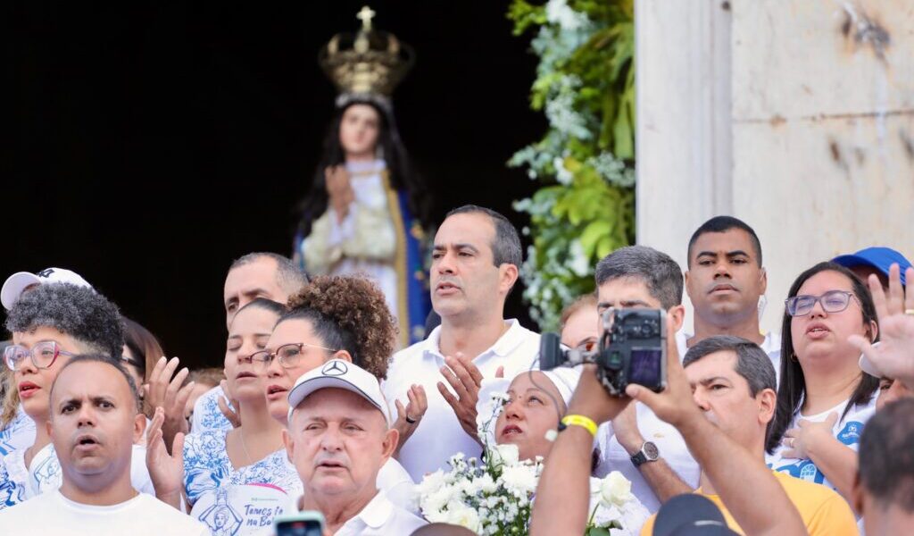 Prefeito Bruno Reis revela desejos para Salvador durante Lavagem do Bonfim