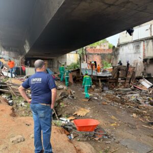 Prefeitura realiza operação conjunta de combate à ocupação irregular nas imediações da Via Expressa