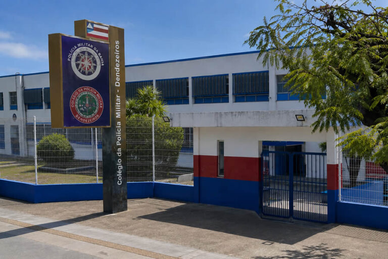 Colégio da Polícia Militar - Dendezeiros