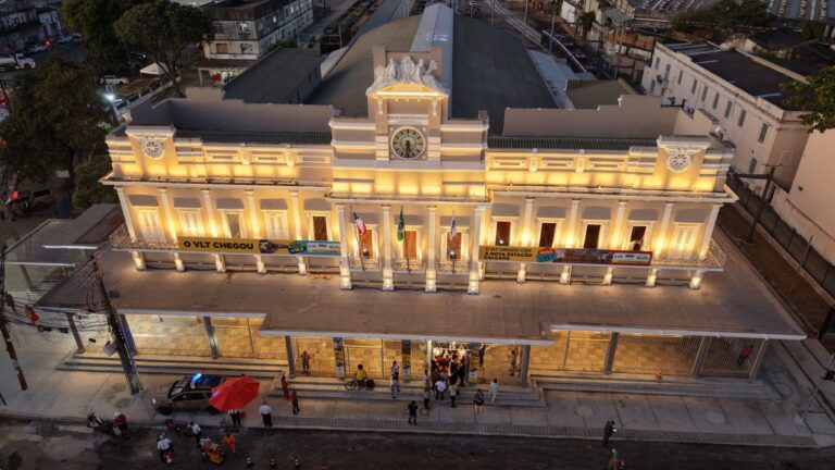 Governador entrega Estação Calçada e marca avanço do VLT na Cidade Baixa