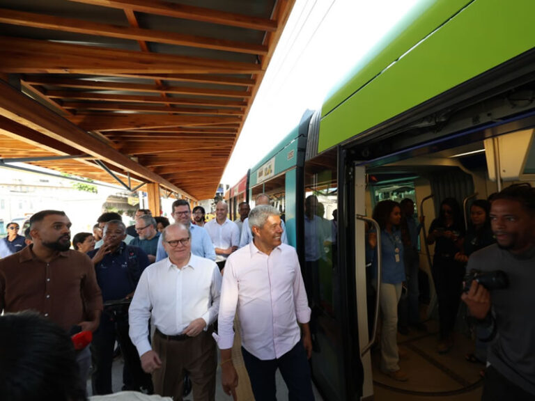 VLT inicia operação assistida entre a Calçada e o Lobato, transformando a mobilidade na Cidade Baixa