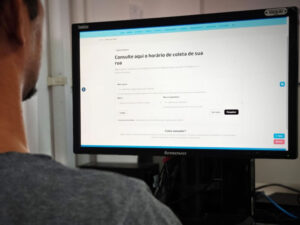 Moradores de Salvador já podem consultar online os horários da coleta de lixo